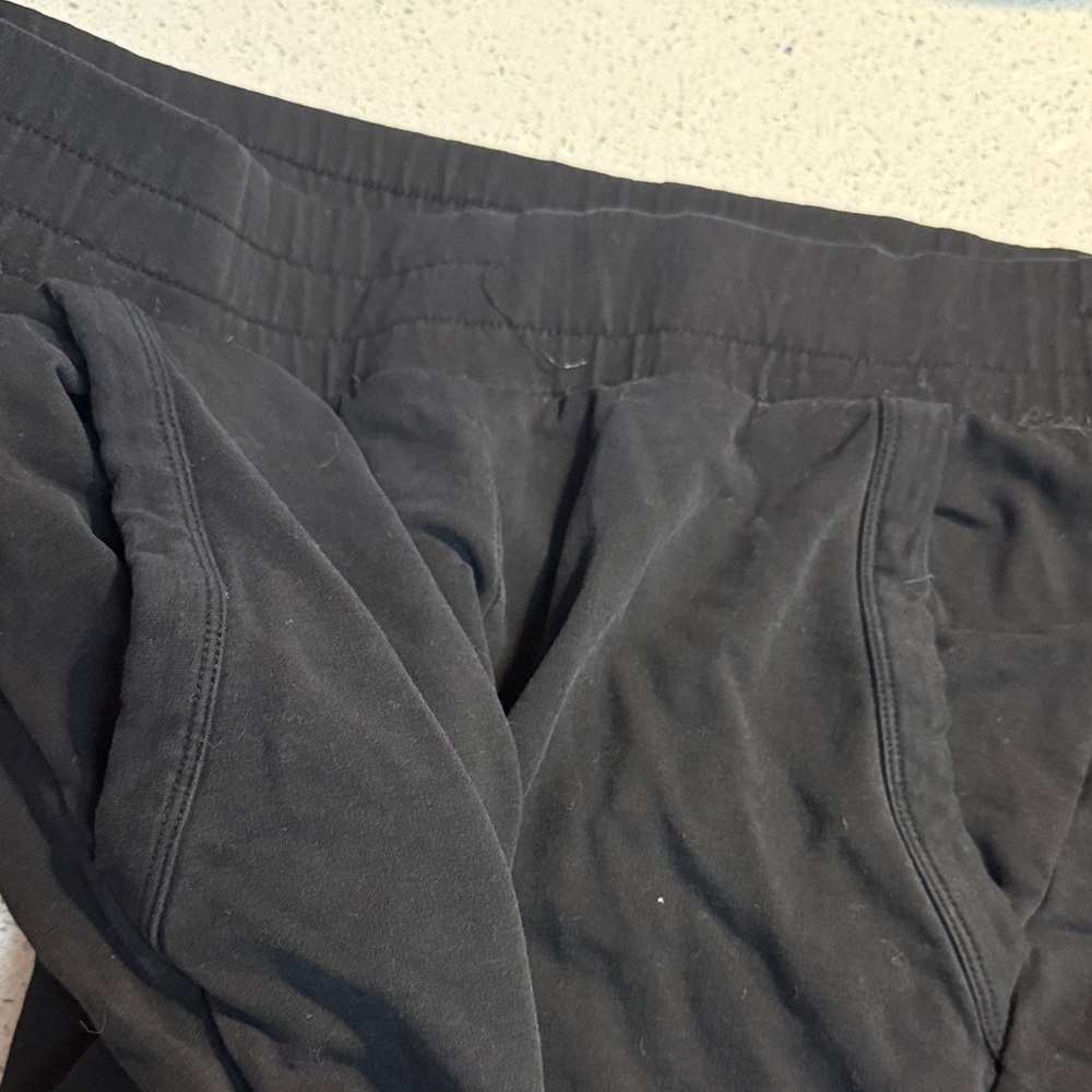 Alo Beige Sweatpants - Picture 14 of 16
